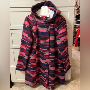 Tabitha over coat, long sleeve, with belt and pockets.